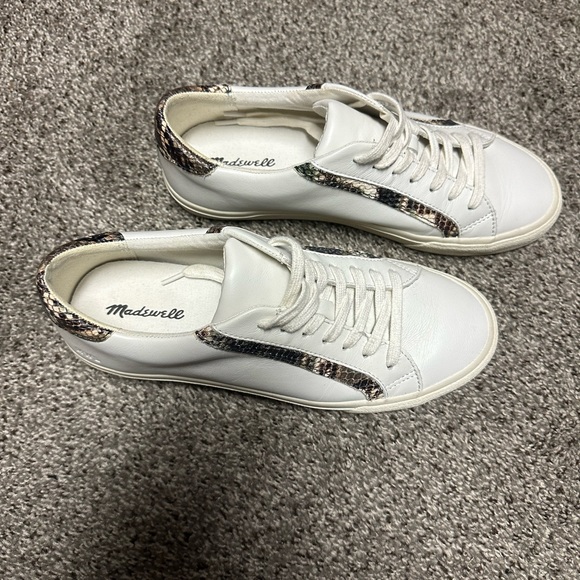 Madewell Sidewalk Low Top Sneakers - Picture 9 of 10